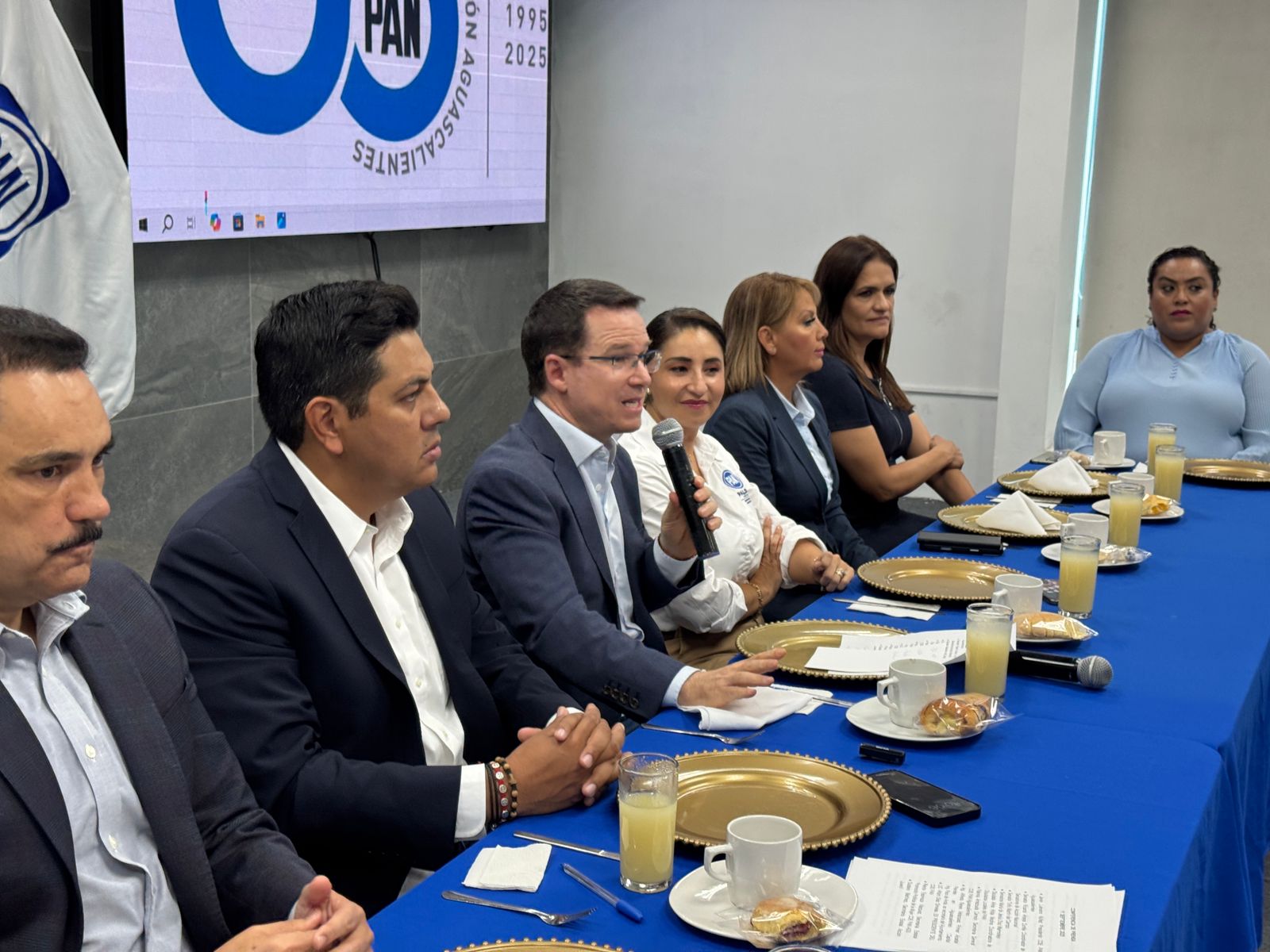 “La gente no quiere que venga Morena”: Ricardo Anaya en su visita a Aguascalientes