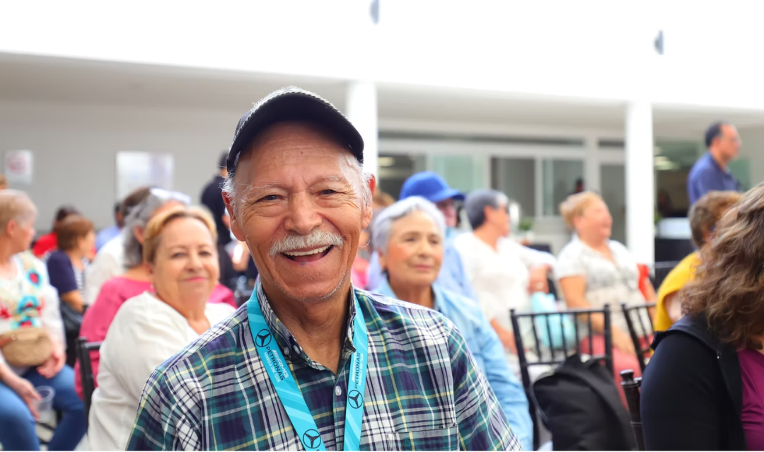Entregan prótesis dentales a los adultos mayores de Aguascalientes