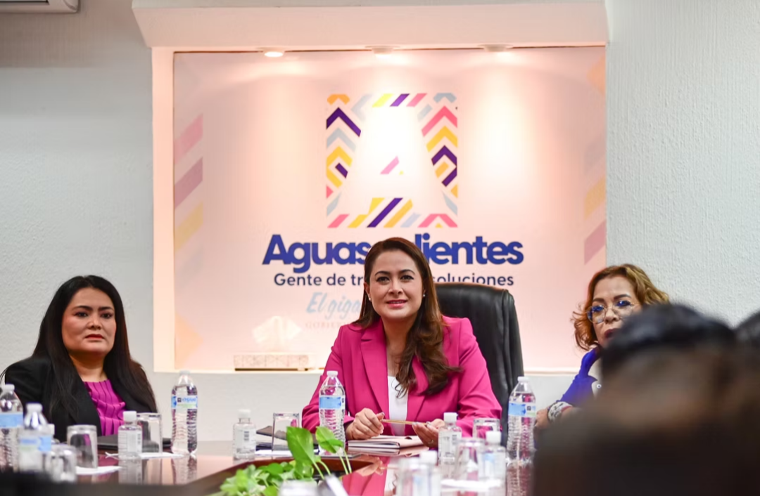 Encabeza gobernadora acuerdo para apoyar discapacitados
