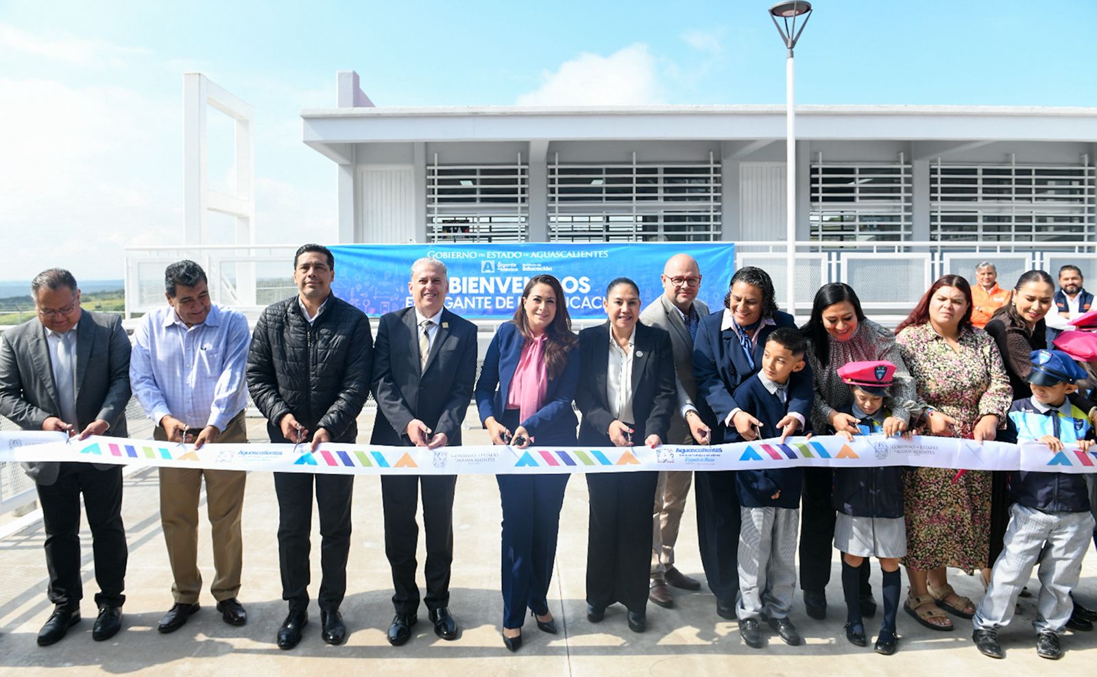 Regreso a clases: inauguran primaria y preescolar en Lomas de San Jorge
