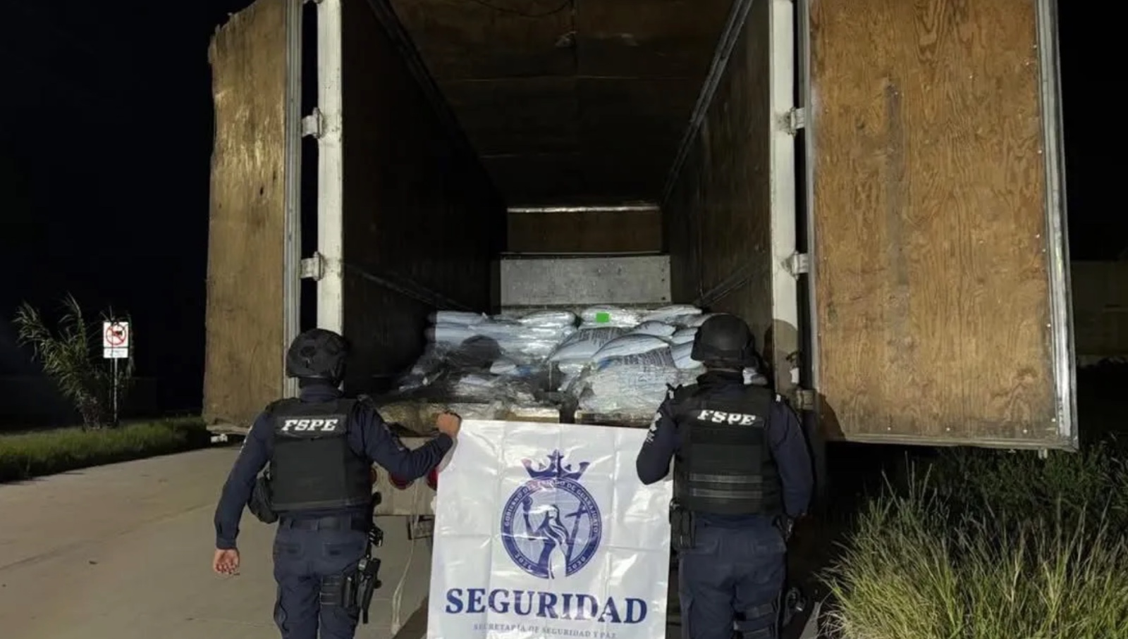 Recuperan en Celaya camión robado con 11 toneladas de sulfato de cobre