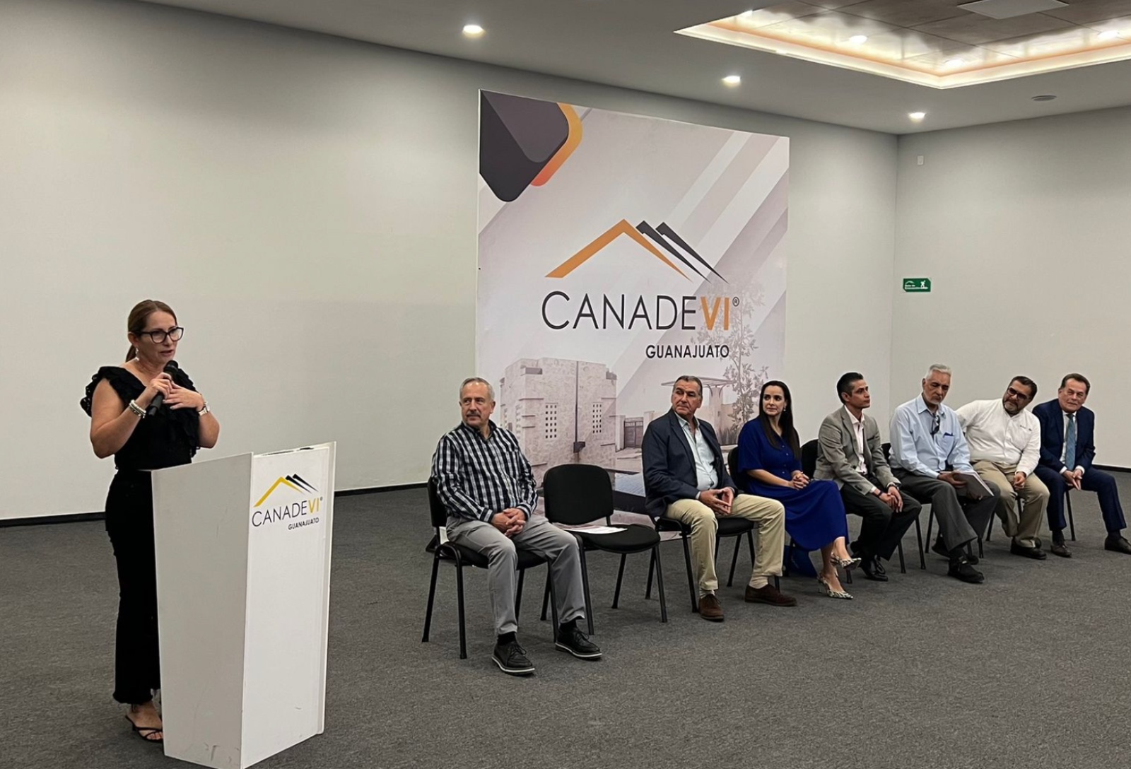 CANADEVI capacita a más de 100 personas como asesores inmobiliarios