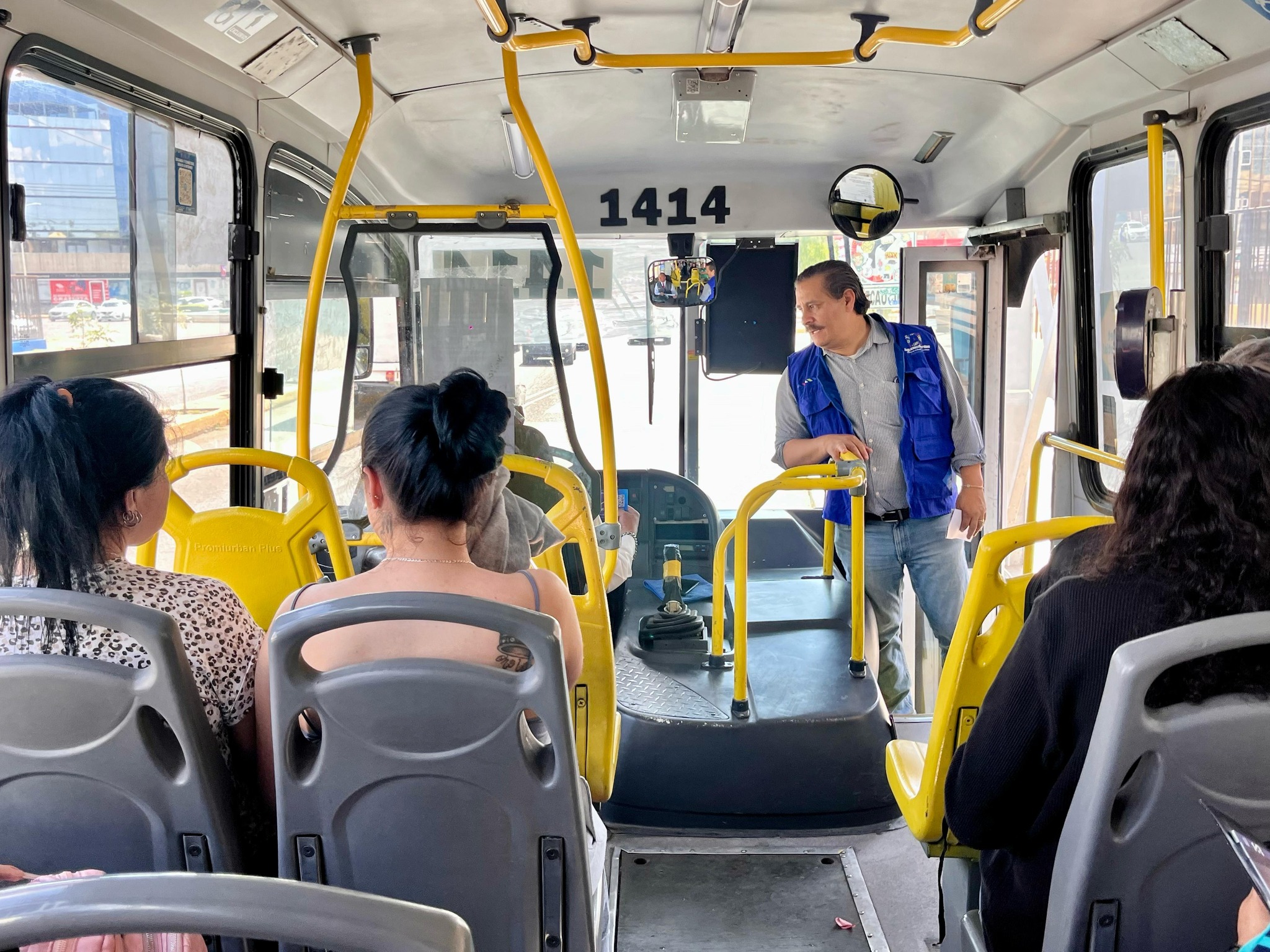 Promete CMOV carril exclusivo para transporte en Tercer Anillo y 100 nuevos autobuses