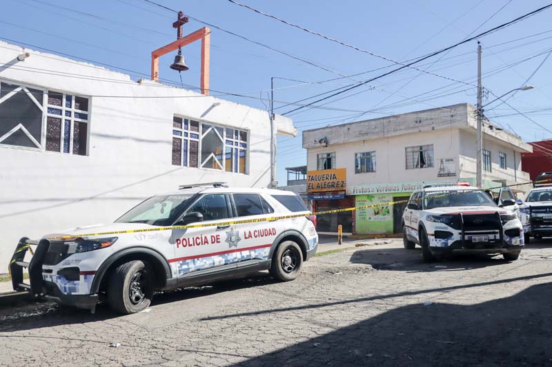 Ejecutan a pareja dentro de camioneta en Barranca Honda; dos más resultan heridos