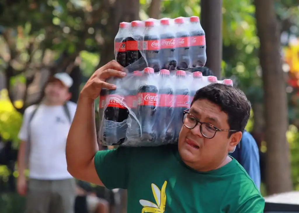 ¿Coca-Cola cambiará su sabor en México? Bajará 30 por ciento el azúcar en sus bebidas