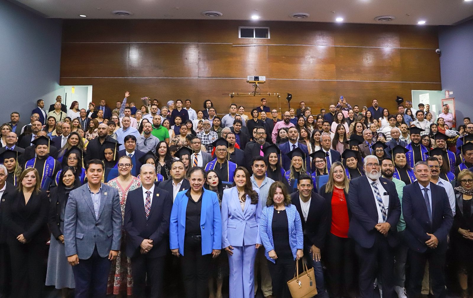 Egresan 30 alumnos de la Maestría en Intervención Docente del Centro de Actualización del Magisterio