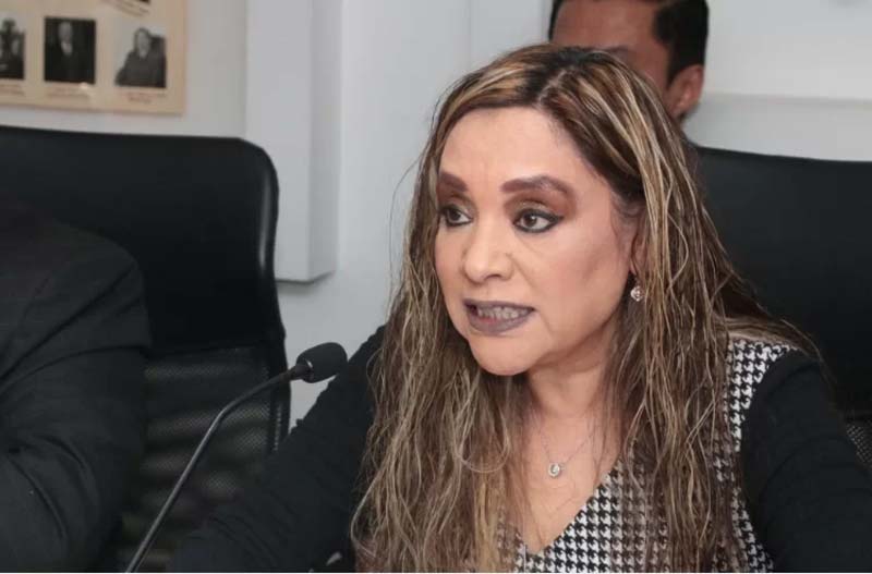 Francisco Serrano exige cárcel para Teresa Castro por el desfalco en Accendo Banco