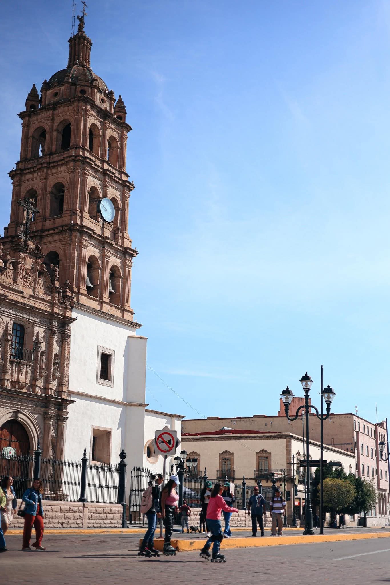 Ayuntamiento escucha a comerciantes y ciudadanos por “Durango de Rol”