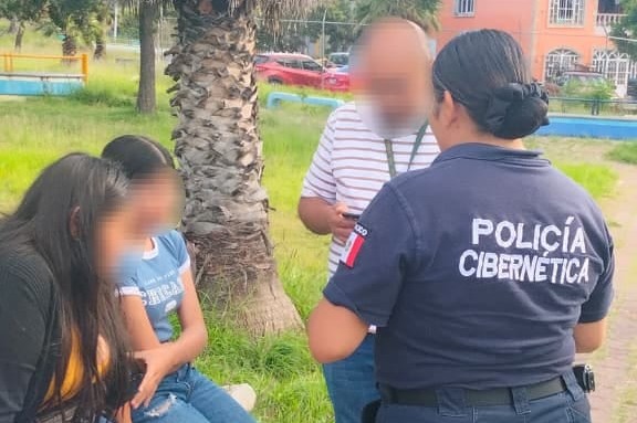 Frustran policías estatales llamada de engaño y localizan a una menor de 12 años