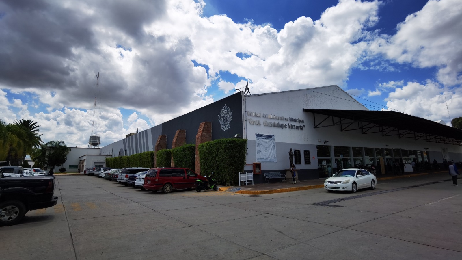 Exfuncionarios de la administración 2016–2019 son detenidos por presunta corrupción
