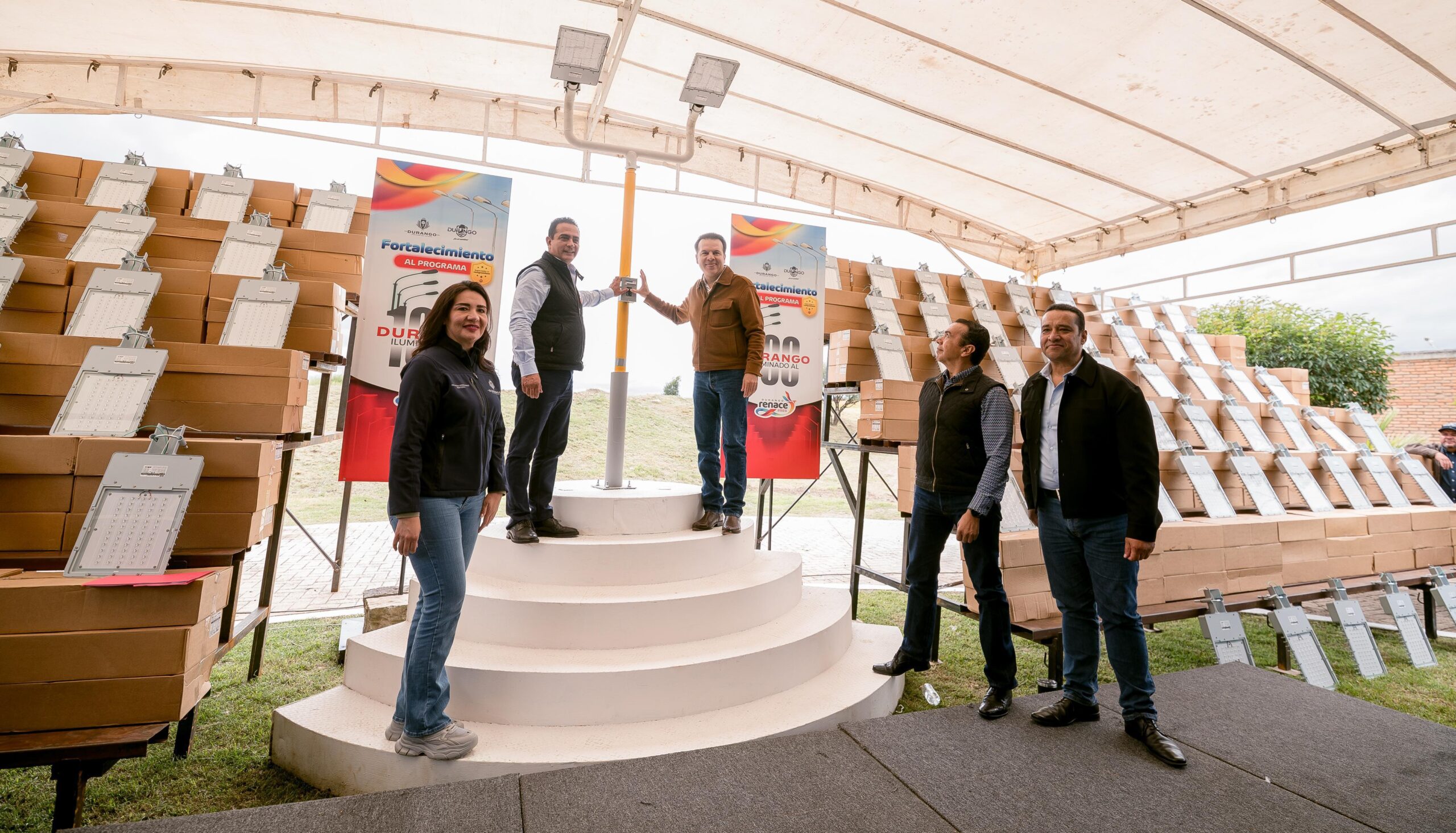 Más de 72 mil duranguenses beneficiados con 1,400 nuevas luminarias