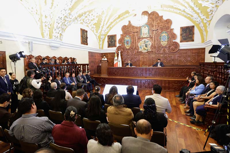 Lilia Cedillo refrenda compromiso con la BUAP impulsando diálogo y proyectos