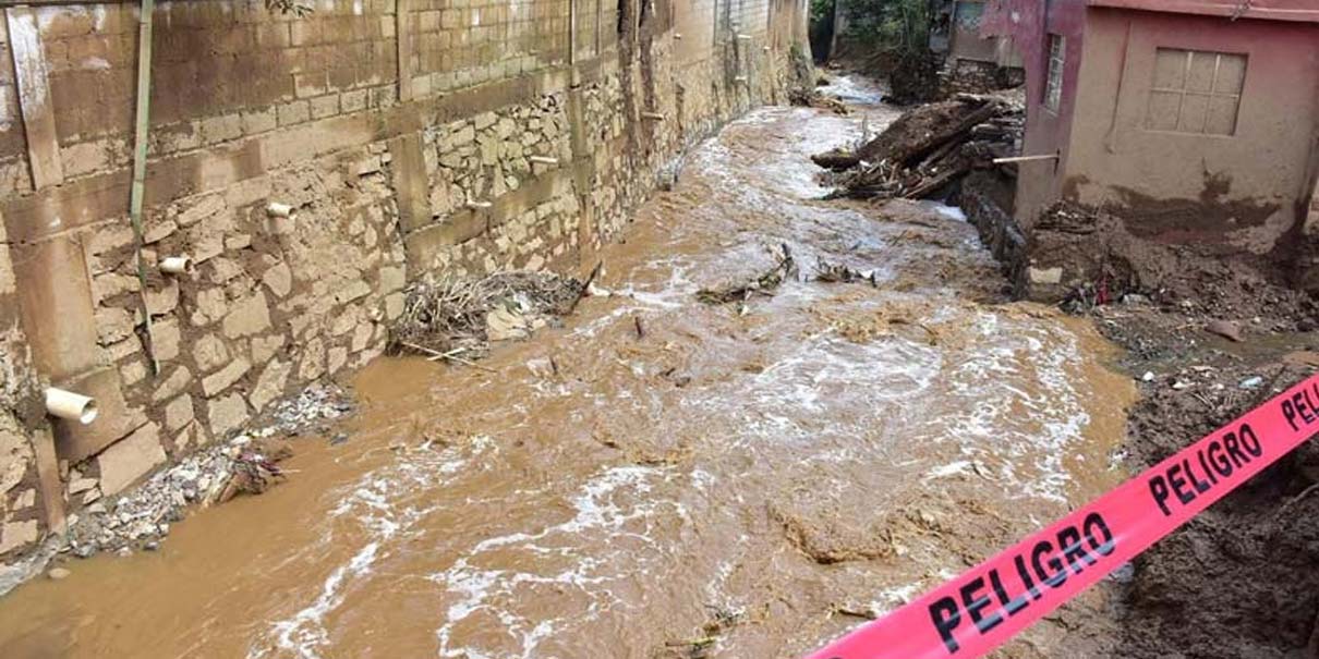 Lluvias en Puebla dejan 21 muertos; continúa la búsqueda de desaparecidos en la Sierra Norte
