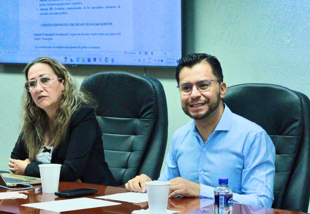 Arranca diputado Luis León difusión de su informe de actividades
