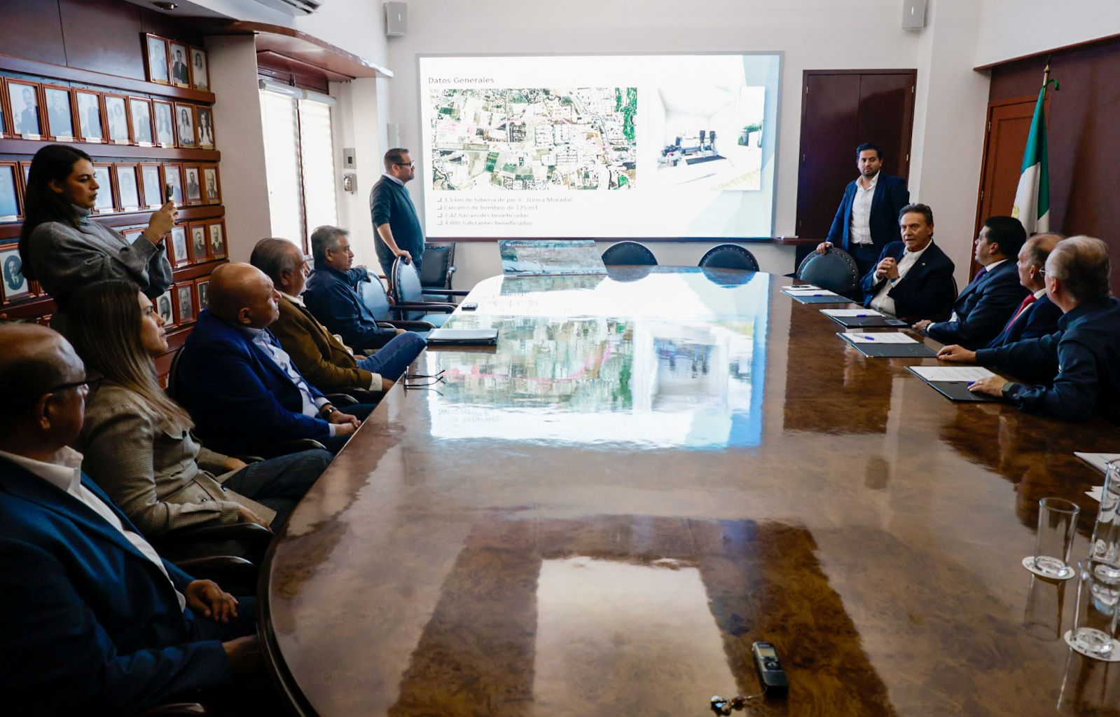 Firma MIAA convenio con Grupo Terranza para línea morada
