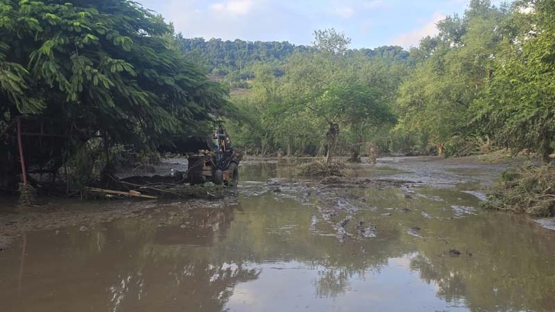 Viviendas afectadas y carreteras bloqueadas por la tormenta Jerry en la Sierra Norte
