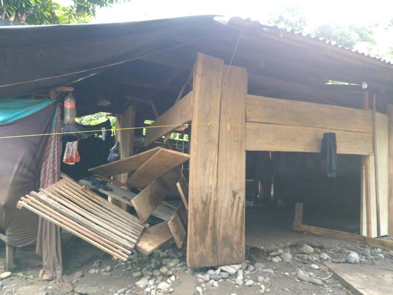 Caminos y puentes destruidos por Jerry en Tlacuilotepec; municipio incomunicado