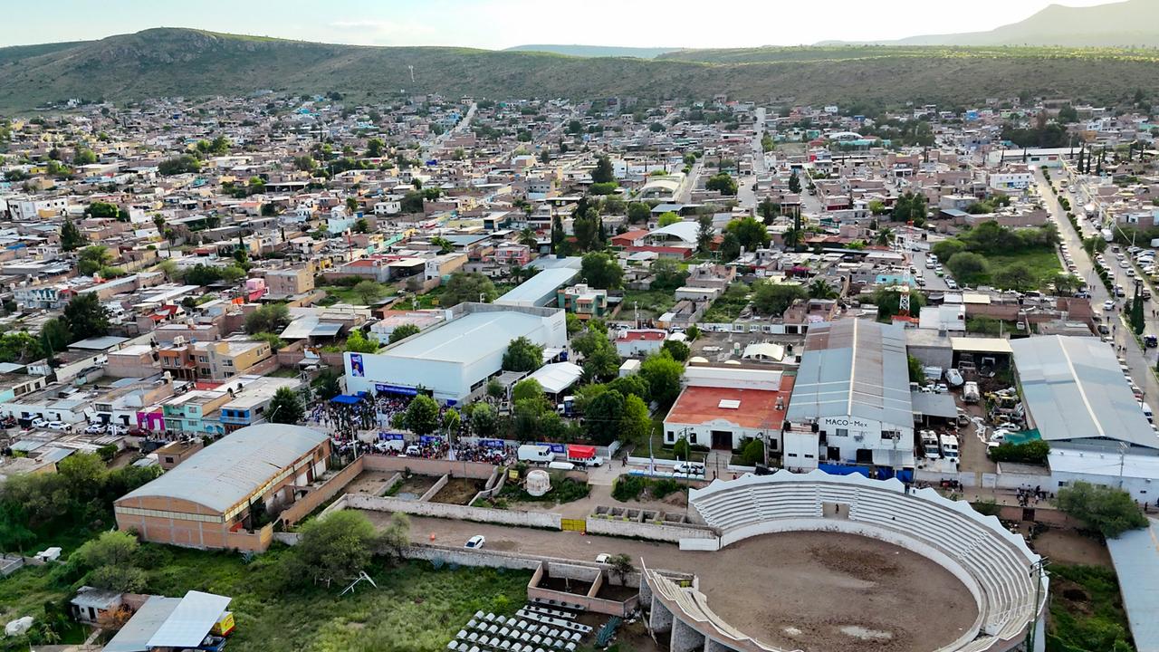 Destaca gobernadora avances en agroindustria y tecnificación en Cosío