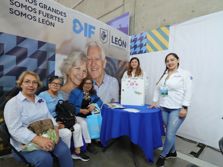 León busca impulsar envejecimiento digno con más atenciones del DIF