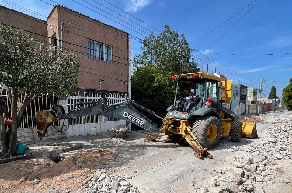 Arranca MIAA rehabilitación de tubería en la Colonia España