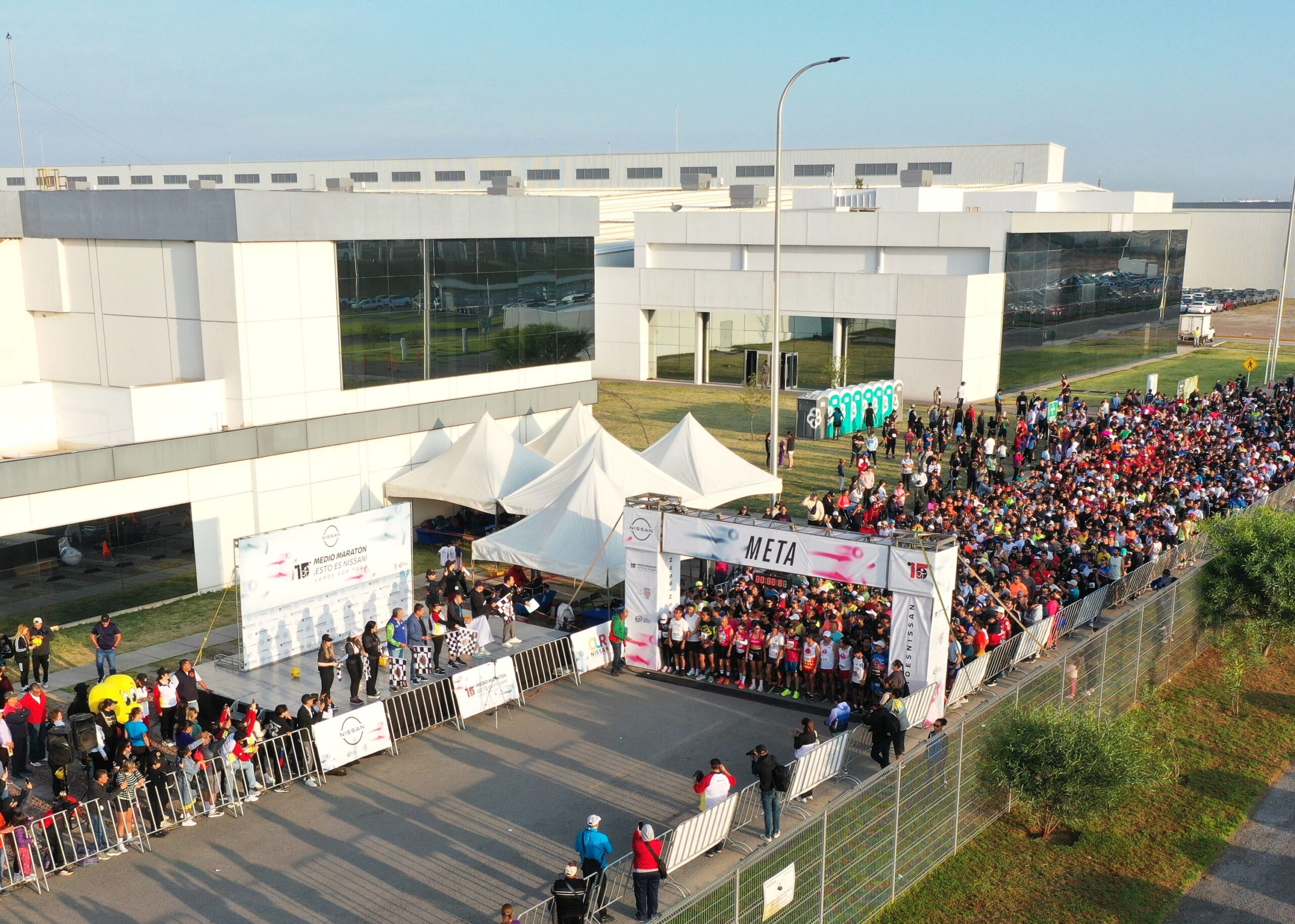 Más de 2 mil corredores participan en el Medio Maratón “Esto Es Nissan”