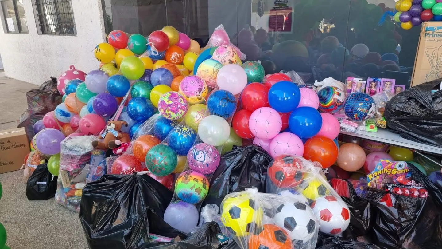 ¿Te sobra ropa o juguetes? Así los puedes donar