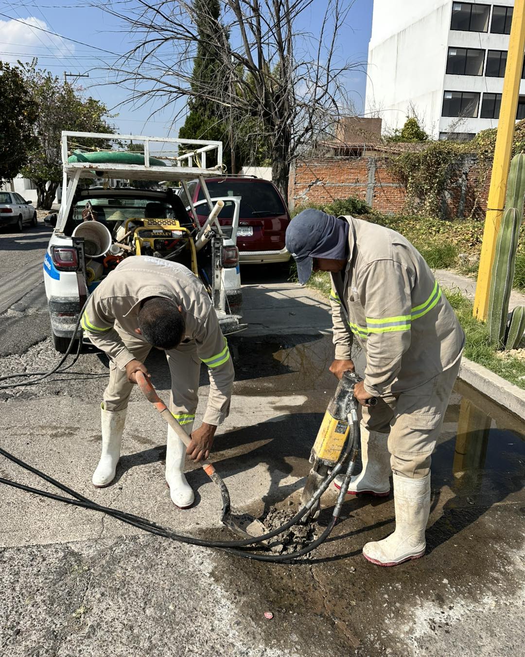 MIAA avanza en trabajos de bacheo y reparación de fugas en distintos puntos de la ciudad