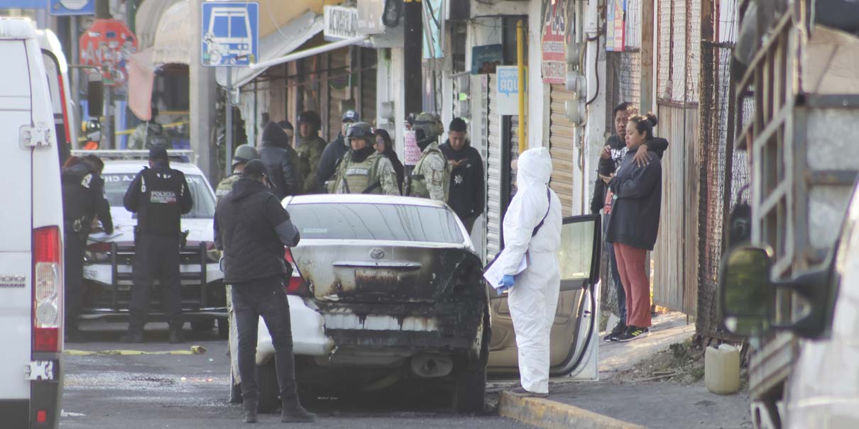 Comando armado prende fuego al Bar Lacoss en Puebla; mueren cinco personas