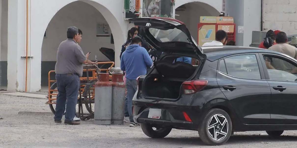 Crece el desabasto de gas LP en Puebla y golpea a hogares y negocios