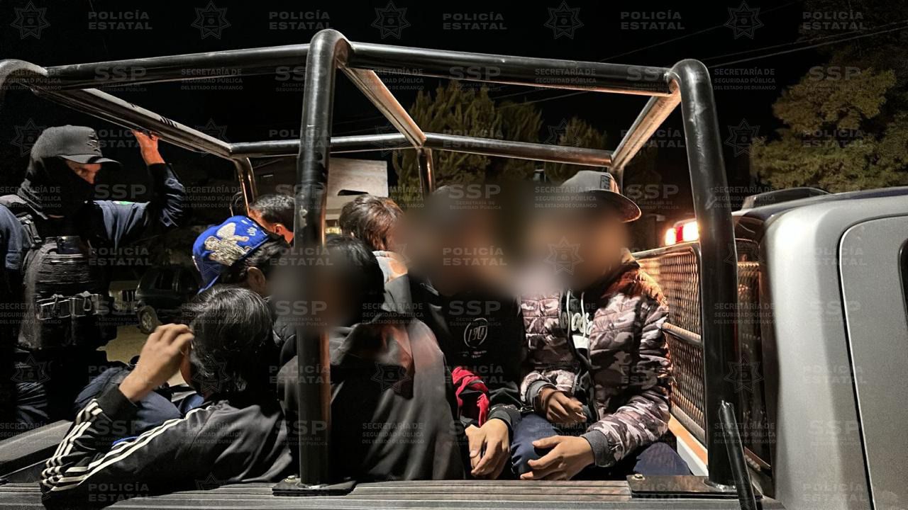 Policía estatal detiene a 11 jóvenes durante riña tras operativo Dragón
