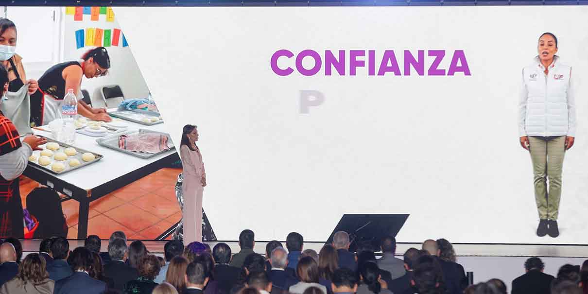 MariElise Budib destaca ampliación de servicios médicos y apoyo social en su primer informe del DIF Puebla