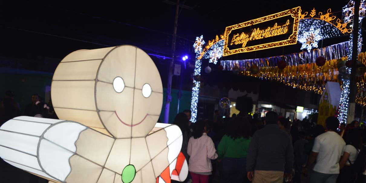 Más de 90 mil turistas disfrutan de la Villa Iluminada 2025 en Puebla