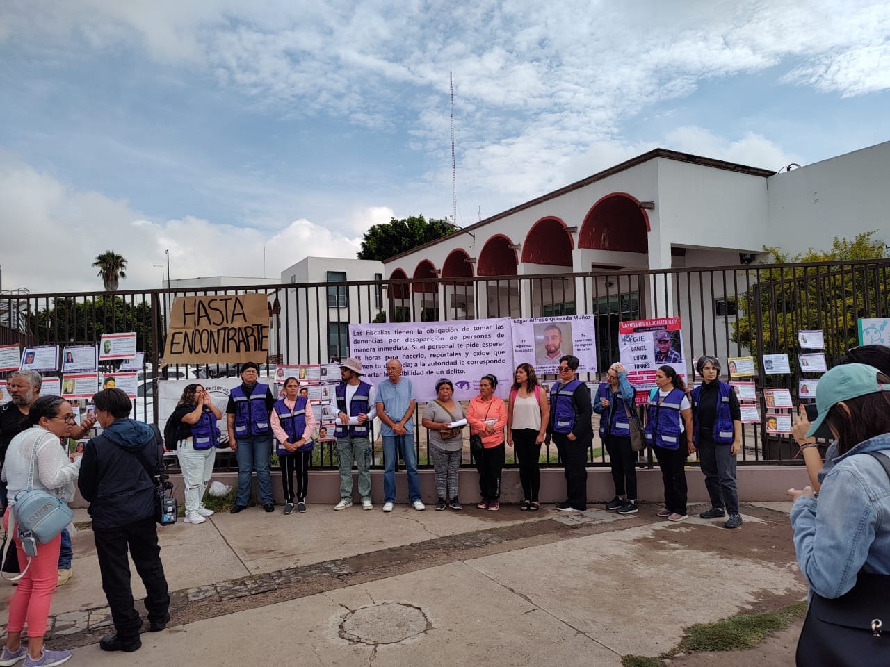 Familias exigen cumplimiento de compromisos en casos de personas desaparecidas