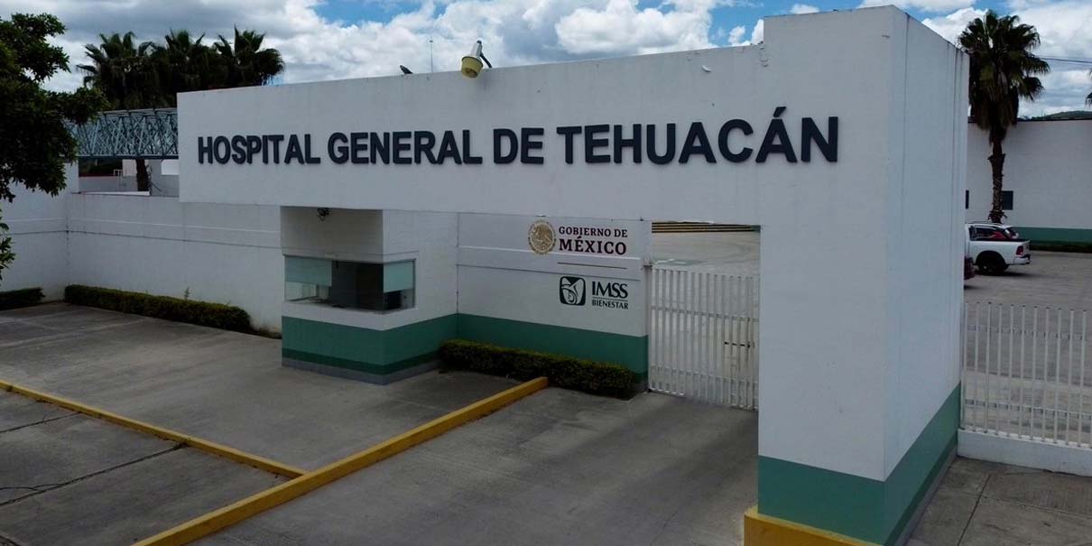 Suspenden tratamientos renales en Tehuacán; afectados exigen solución inmediata