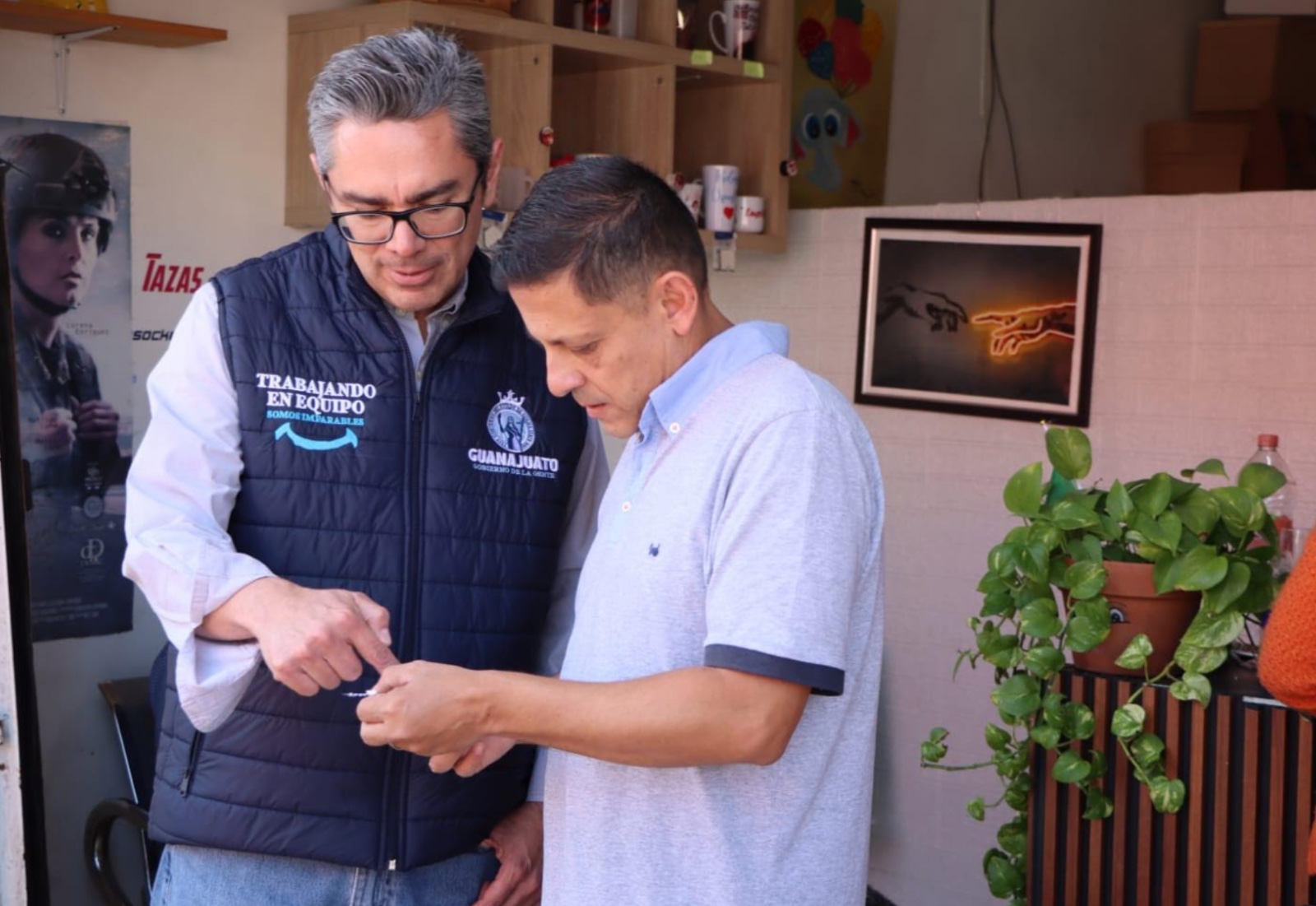 Pide gobernadora a funcionarios participar en el programa “Tocando Puertas”