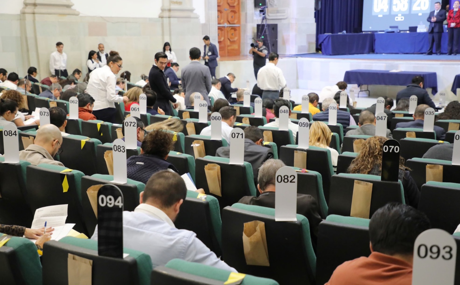 Más de 200 buscan ser nuevo notarios en Guanajuato