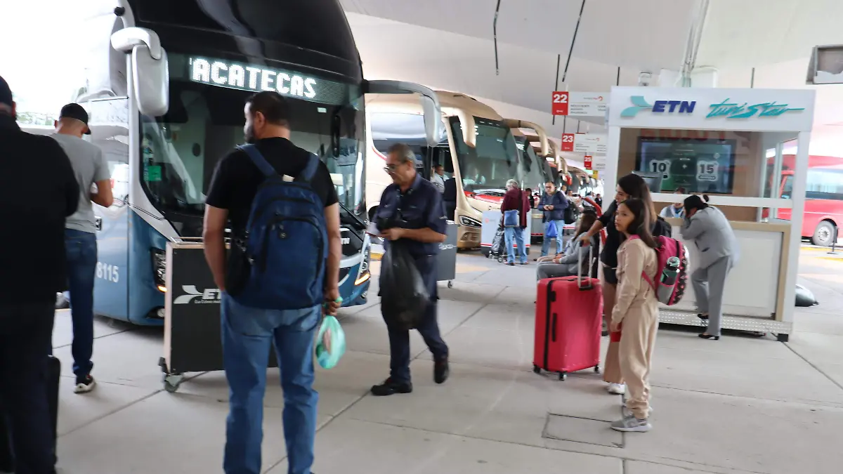 BBloqueos carreteros afectaron economía de la Central de Autobuses de Aguascalientes