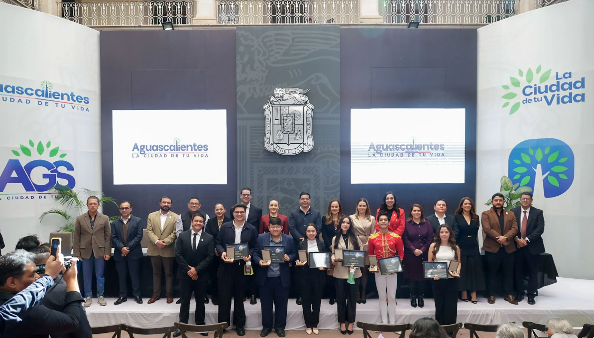 Ellos son el Premio Municipal de la Juventud 2025