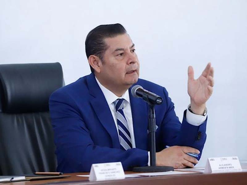 500 plazas magisteriales no ocupadas provocan rezago educativo en Puebla