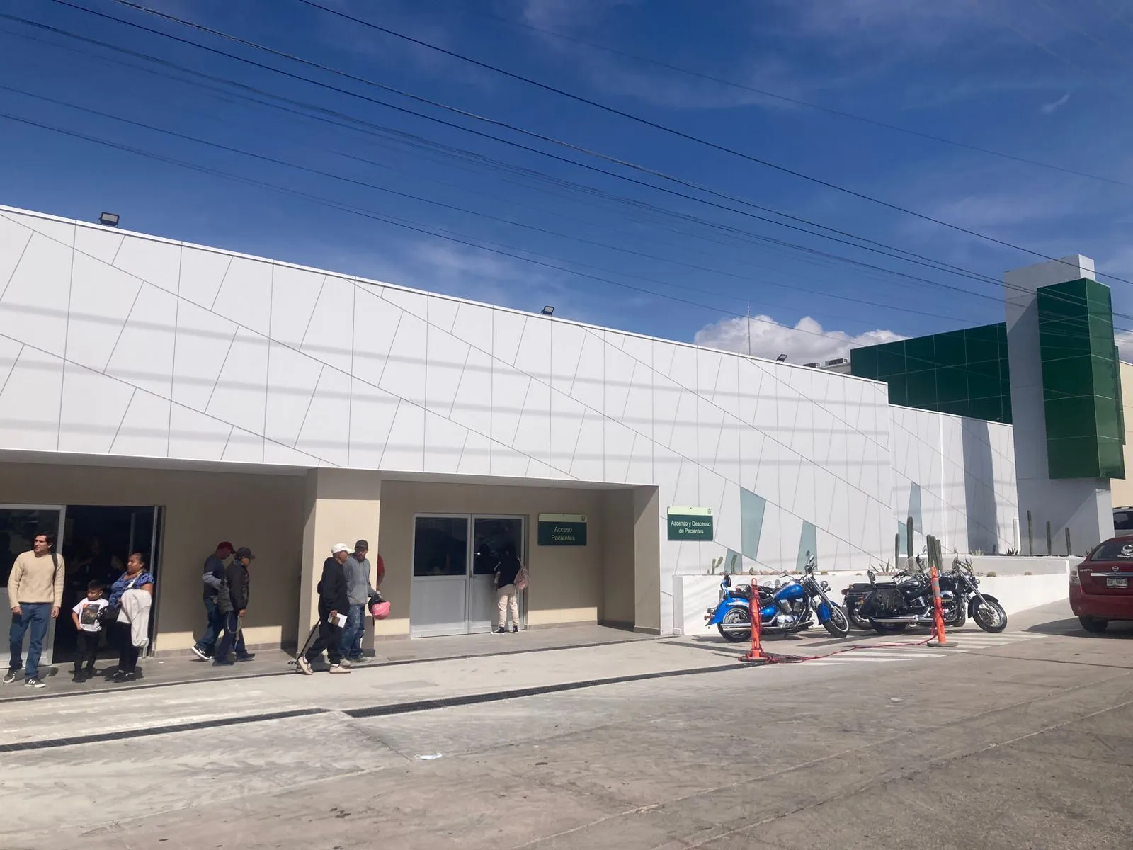 Falla clínica de hemodiálisis del IMSS a 6 días de ser inaugurada