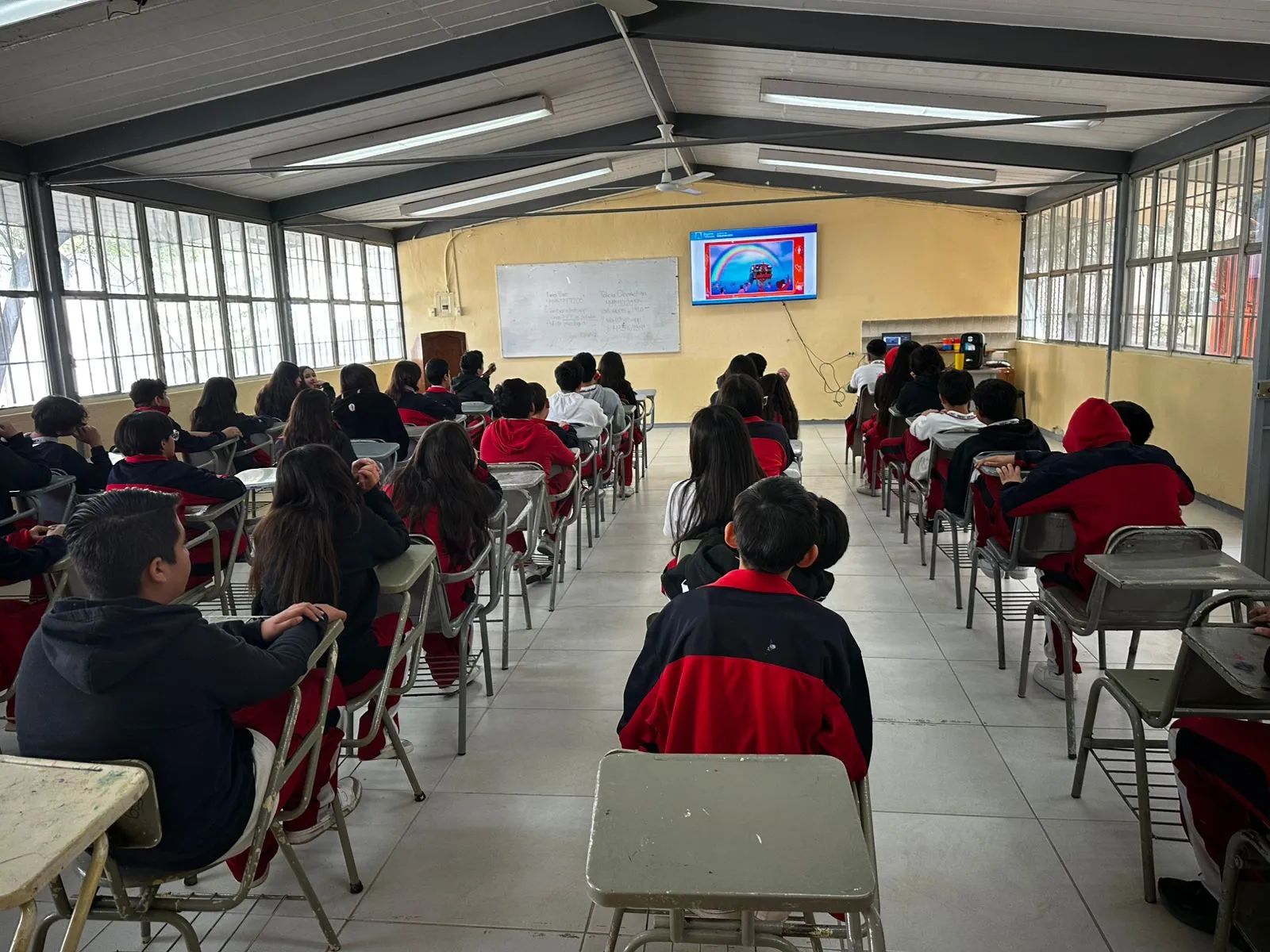 Maestros de Aguascalientes se preparan ante posible contingencia por influenza H3N2