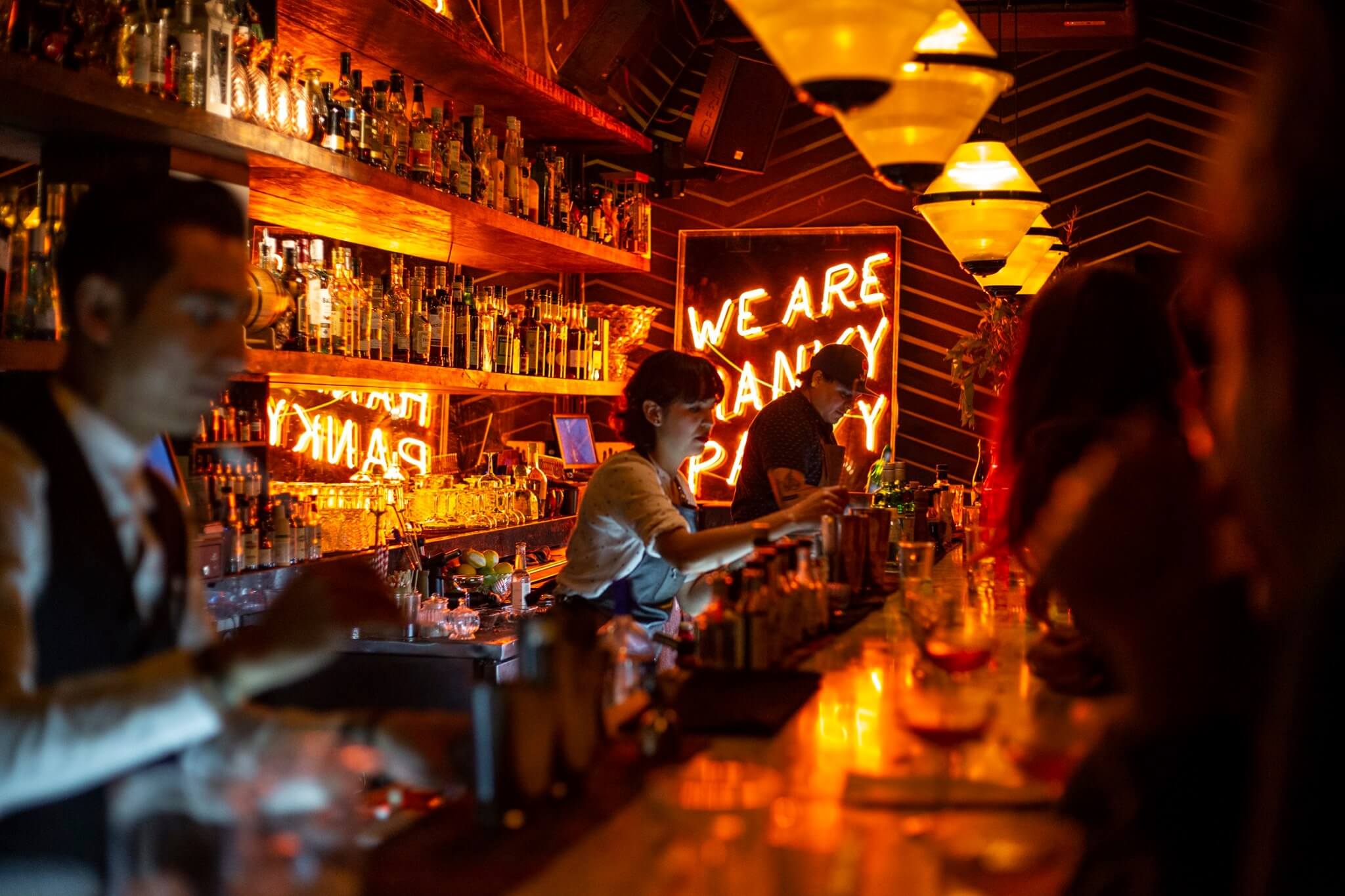 Descartan ampliación de horario navideño para antros y bares en Aguascalientes 