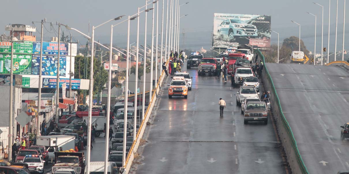 Carambola provoca cierre vial en la Central de Abasto de Puebla