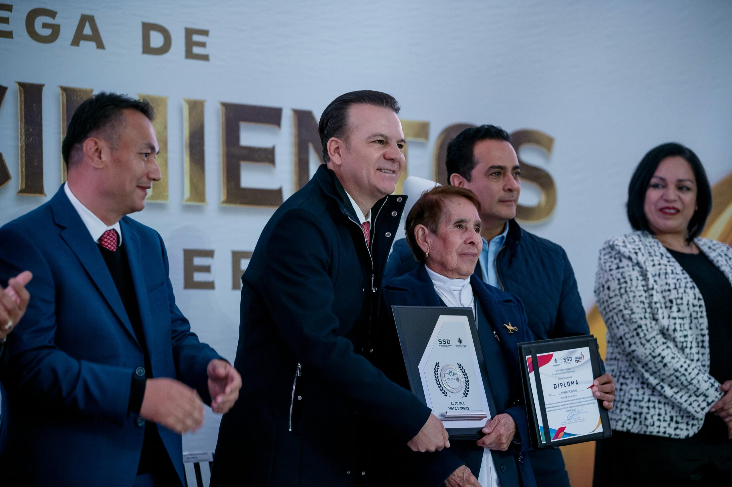 Reconocen la trayectoria de más de 500 trabajadores de la Salud en Durango