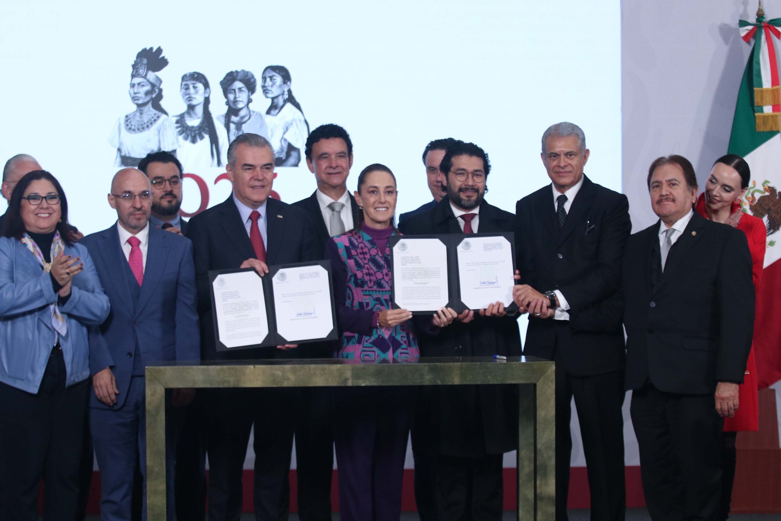 México reduce jornada laboral y aumenta salario mínimo: así serán los cambios hasta 2030