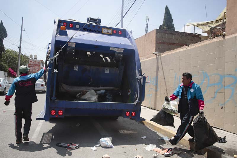 Armenta exige sanciones a empresas de basura: “tenemos una ciudad asquerosa”