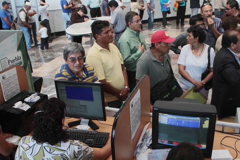 Tenencia vehicular será obligatoria en Puebla para conductores con multas pendientes