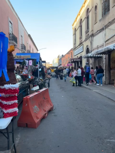 Conflictos entre comerciantes reaviva reclamos por uso de calles en el Centro Histórico