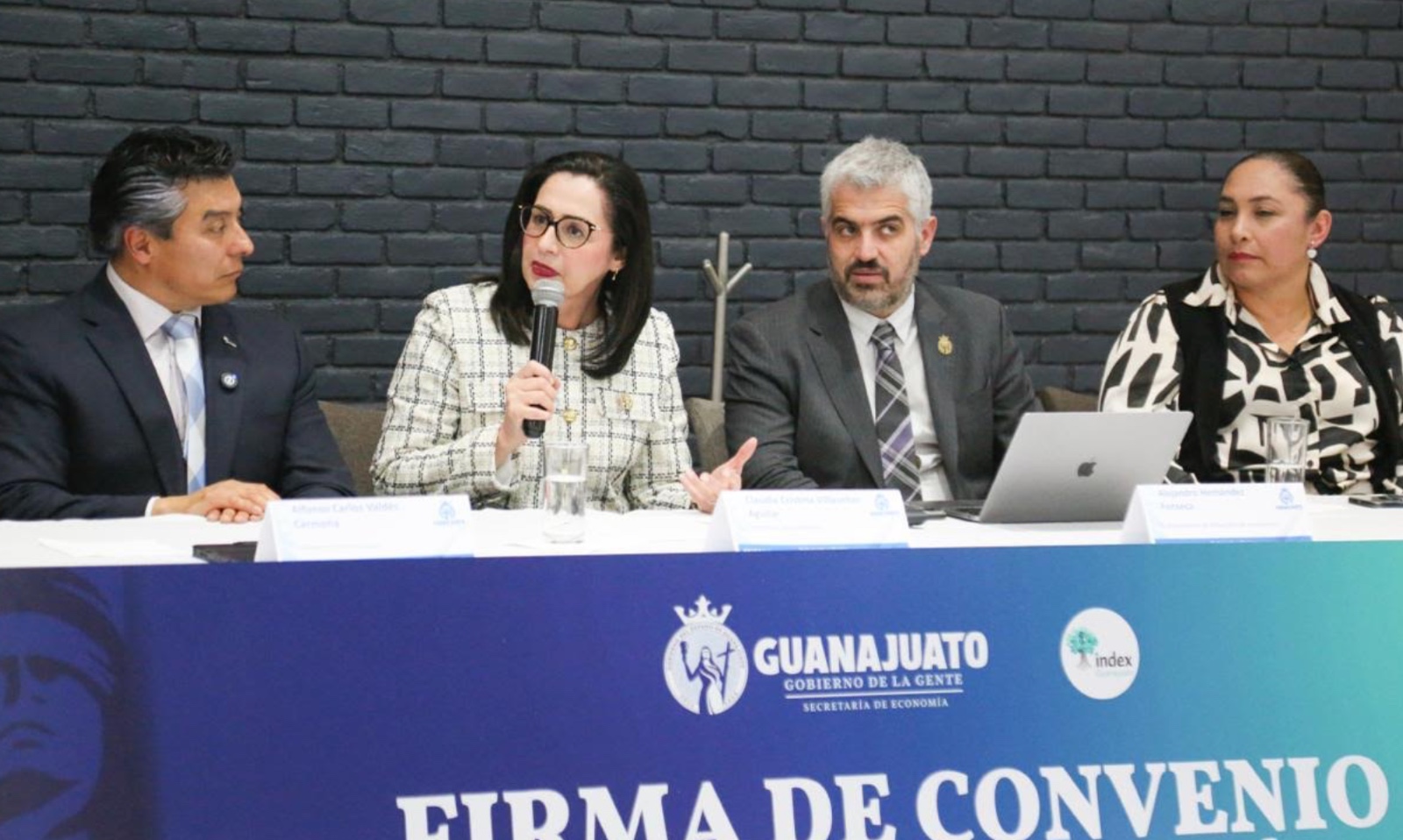 Guanajuato firma acuerdo para facilitar exportaciones de empresas manufactureras