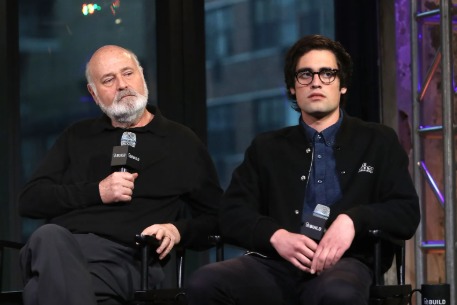 Crimen sacude a Hollywood: hijo de Rob Reiner es arrestado tras el hallazgo de los cuerpos del director y su esposa